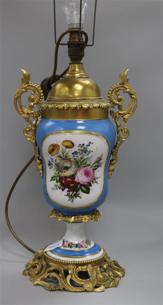 A brass mounted Paris porcelain table lamp